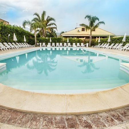 Paradise Beach Camera Mansardata Vicino Cefalu Piscina Aperta Campofelice Di Roccella Ngoại thất bức ảnh